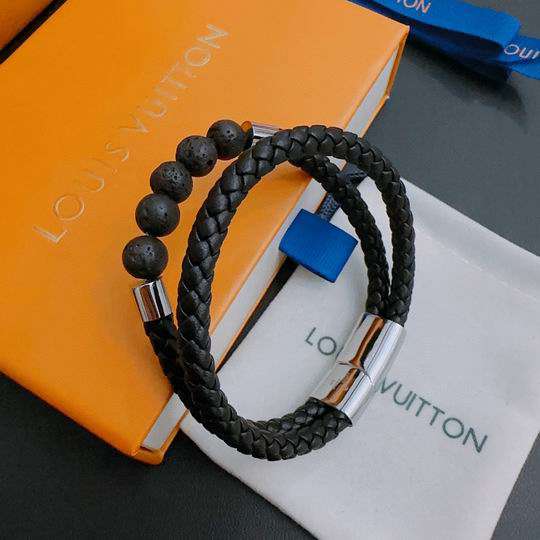 Picture of LV Bracelet _SKULVbracelet08ly17911092
